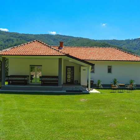 Villa Drinska Kucica Ljubovija Exterior foto